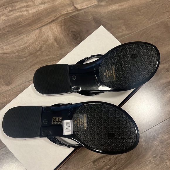 🔥🔥TORY BURCH Studded Jelly Flip Flop - Picture 12 of 17